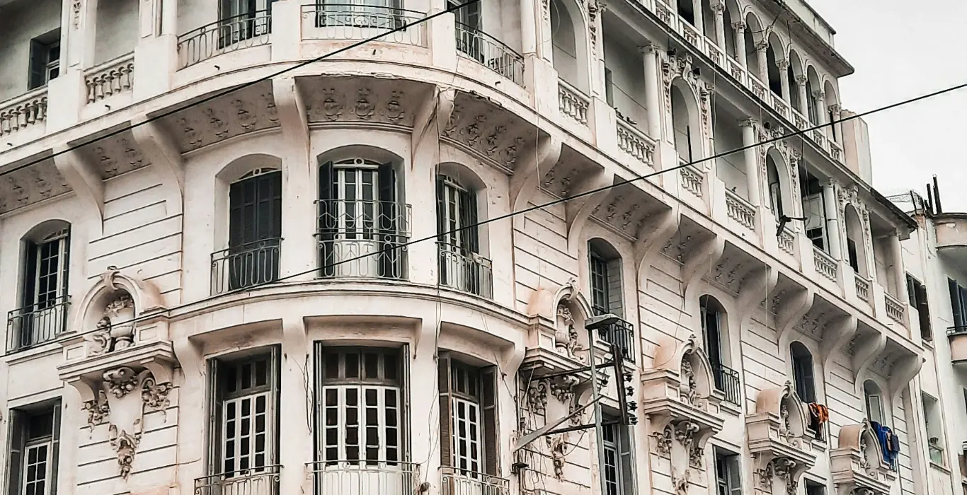 mannie-nami-_aNm8TMzbUI-unsplash-cropped