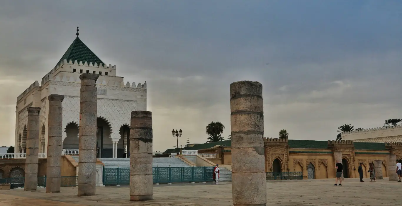 soulaymane-elyoussfi-oDSEPEtrQFo-unsplash-cropped